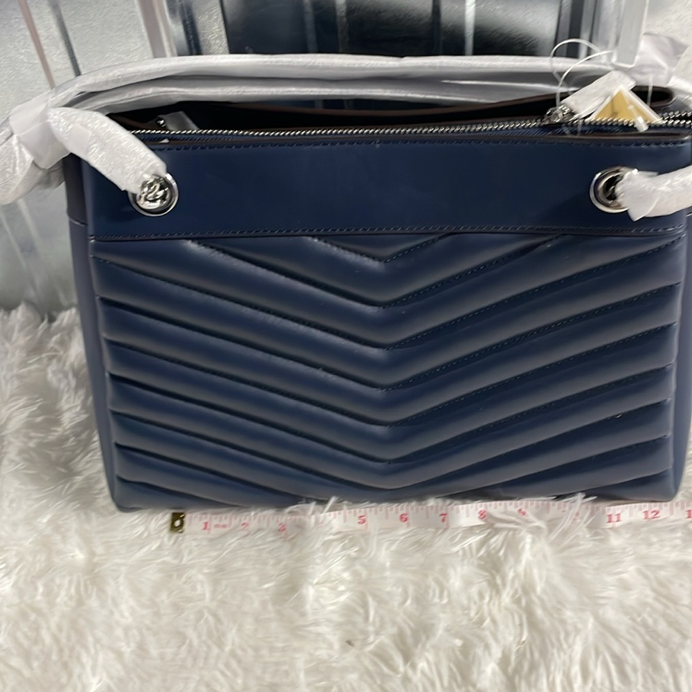 Navy Quilted Shoulder Bag with matching wallet - Picture 2 of 9